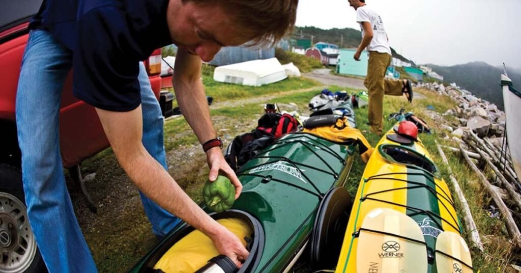 Essential Kayaking Gear Checklist – 20 Key Items You’ll Need